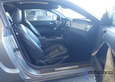 2009 Ford Mustang V6/V6 Premium from USA, damaged, VIN 1ZVHT80N195133075